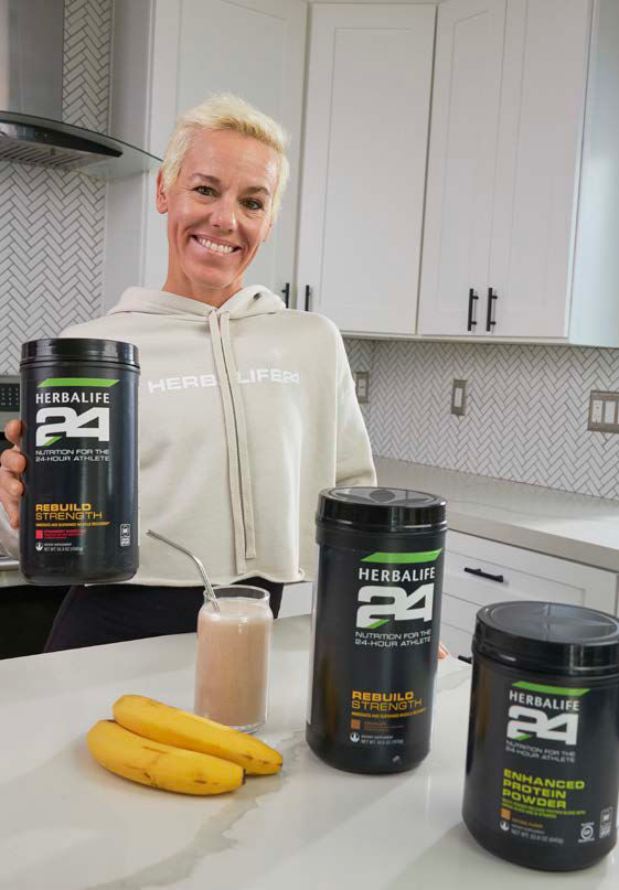 -Herbalife Sponsored Athlete Heather Jackson’s Banana Split Shake-image